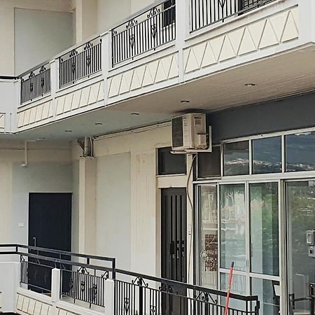 Walnut Home Apartment Near Ancient Olympia Kréstena Exterior photo