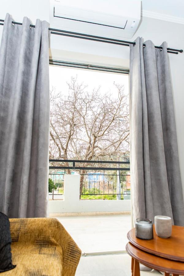 Walnut Home Apartment Near Ancient Olympia Kréstena Exterior photo