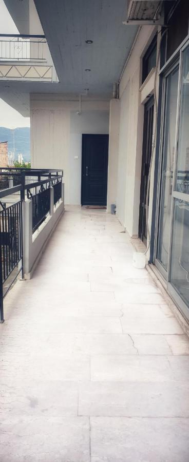 Walnut Home Apartment Near Ancient Olympia Kréstena Exterior photo